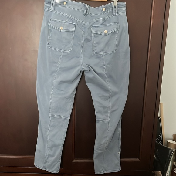 WHBM Midrise straight crop pants THIS SEASON - Picture 2 of 8